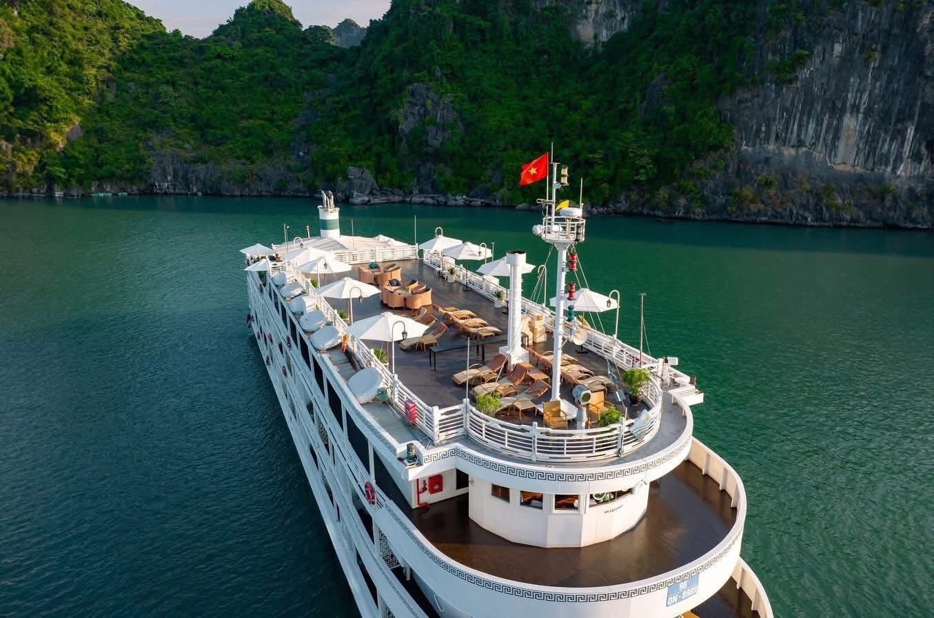 The Au Co Cruise Ha Long Bay