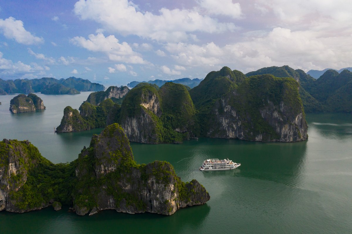Hermes Cruises Ha Long Bay